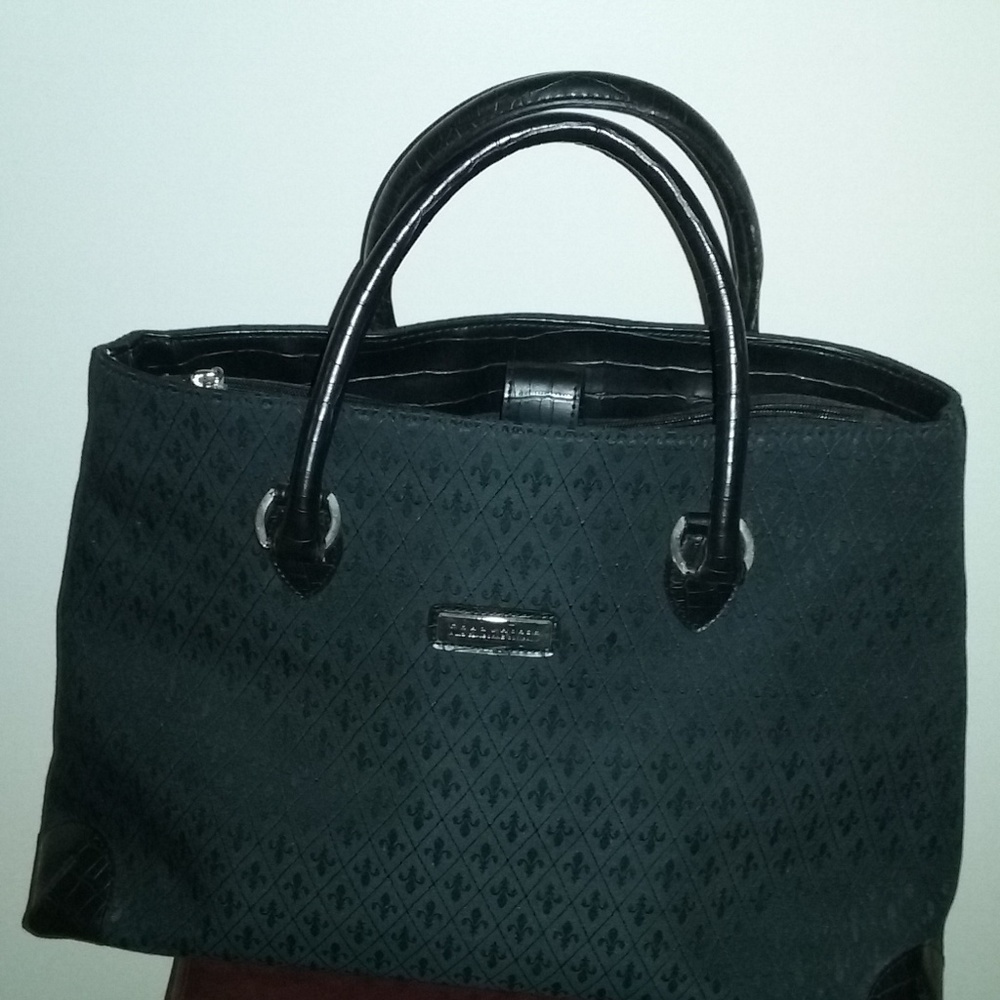 Crazy Horse Large Top Zip Travel Tote